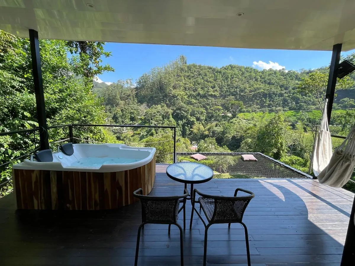La ceiba cabaña La Vega  Camping